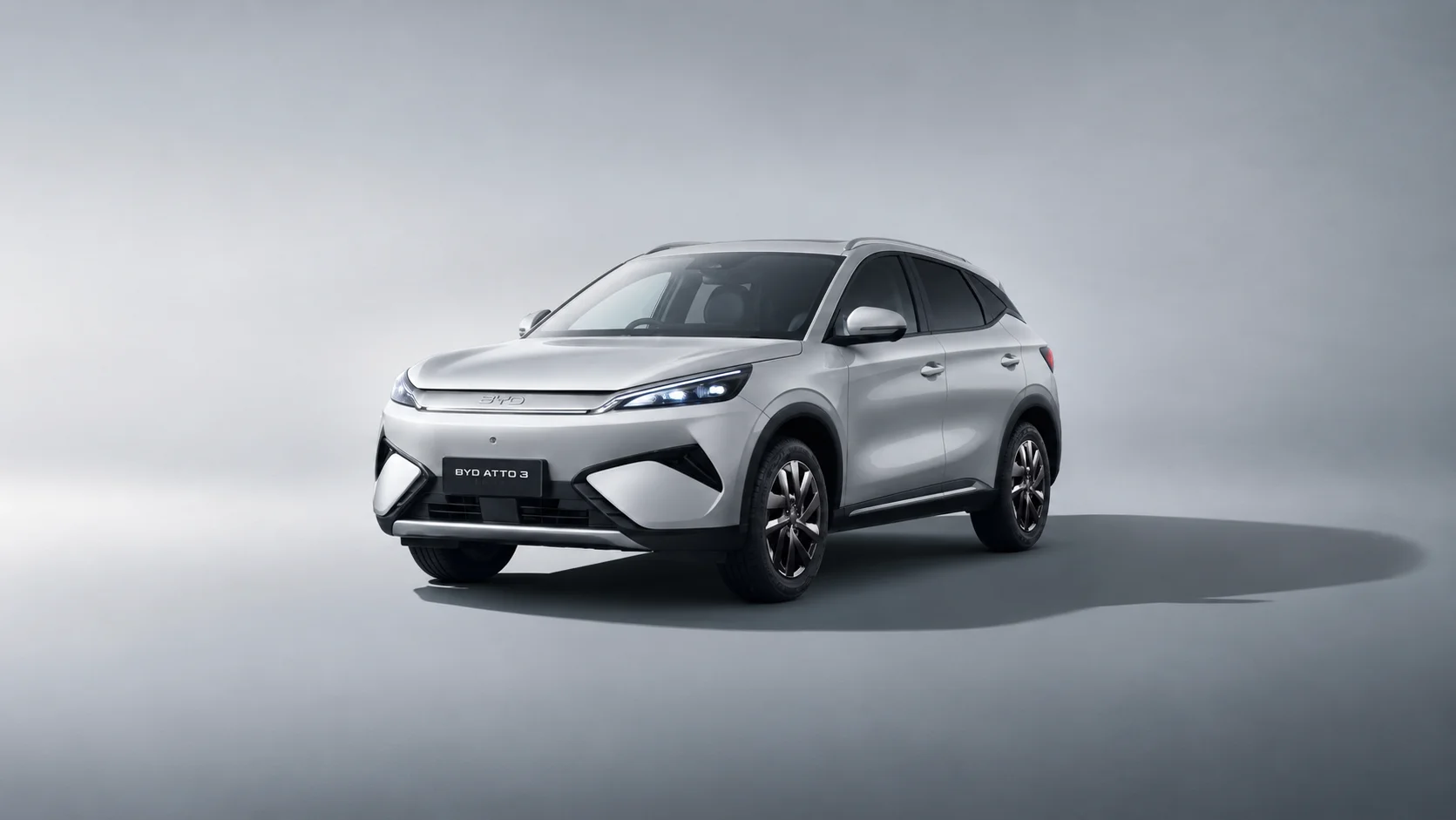 BYD Atto 3 in Ski White